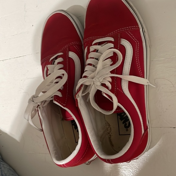 Vans - Picture 3 of 4